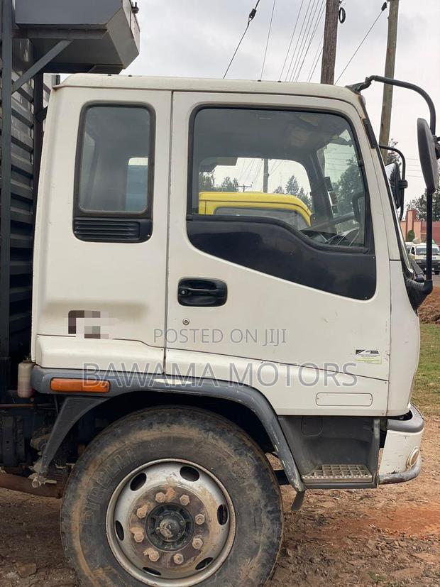 Isuzu FSR 2019 K.C.V Very Clean - thumbnail 2