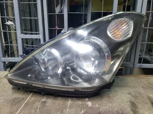 Wish 2002 Xenon Headlight