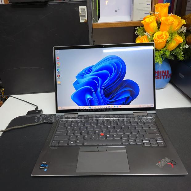 Laptop Lenovo Thinkpad X1 Yoga 32GB Intel Core I7 SSD 512GB - main view