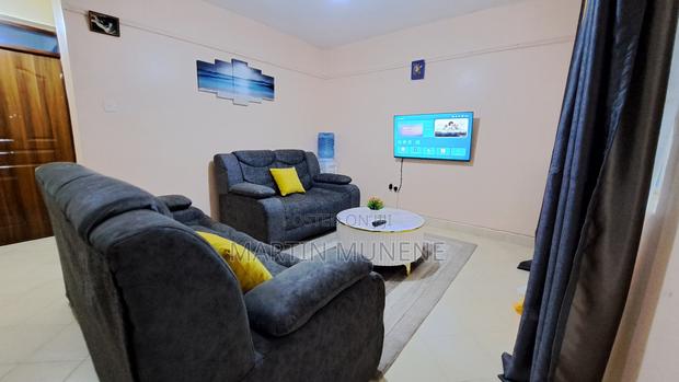 One Bedroom Airbnb Nakuru Behind 7d and Space - thumbnail 2