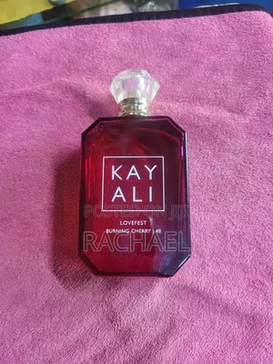 Kay Ali White Flower
