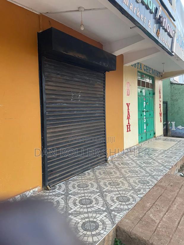 Secure Your Business With a Manual Roller Shutter - thumbnail 3