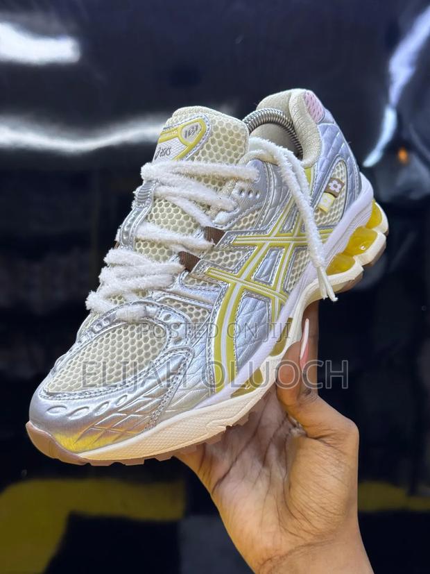 Vandythepink  Atmos Asics Gel Nimbus 10.1 “ *Banana Split *”