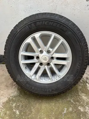 Toyota Hilux Size 17 Rims With Michellin Tyres
