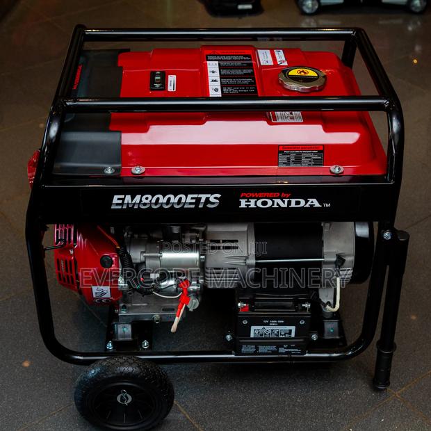 Honda 6.5kw/8kva Petrol Generator With Single And Three Phase Option. - thumbnail 4