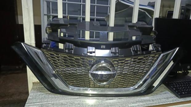 Nissan Note Grill 2017/2018 - thumbnail 2