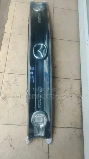 Mazda Biante Boot Garnish Reflector