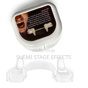 Halloween Retractable Vampire Fangs – Scare in Style!