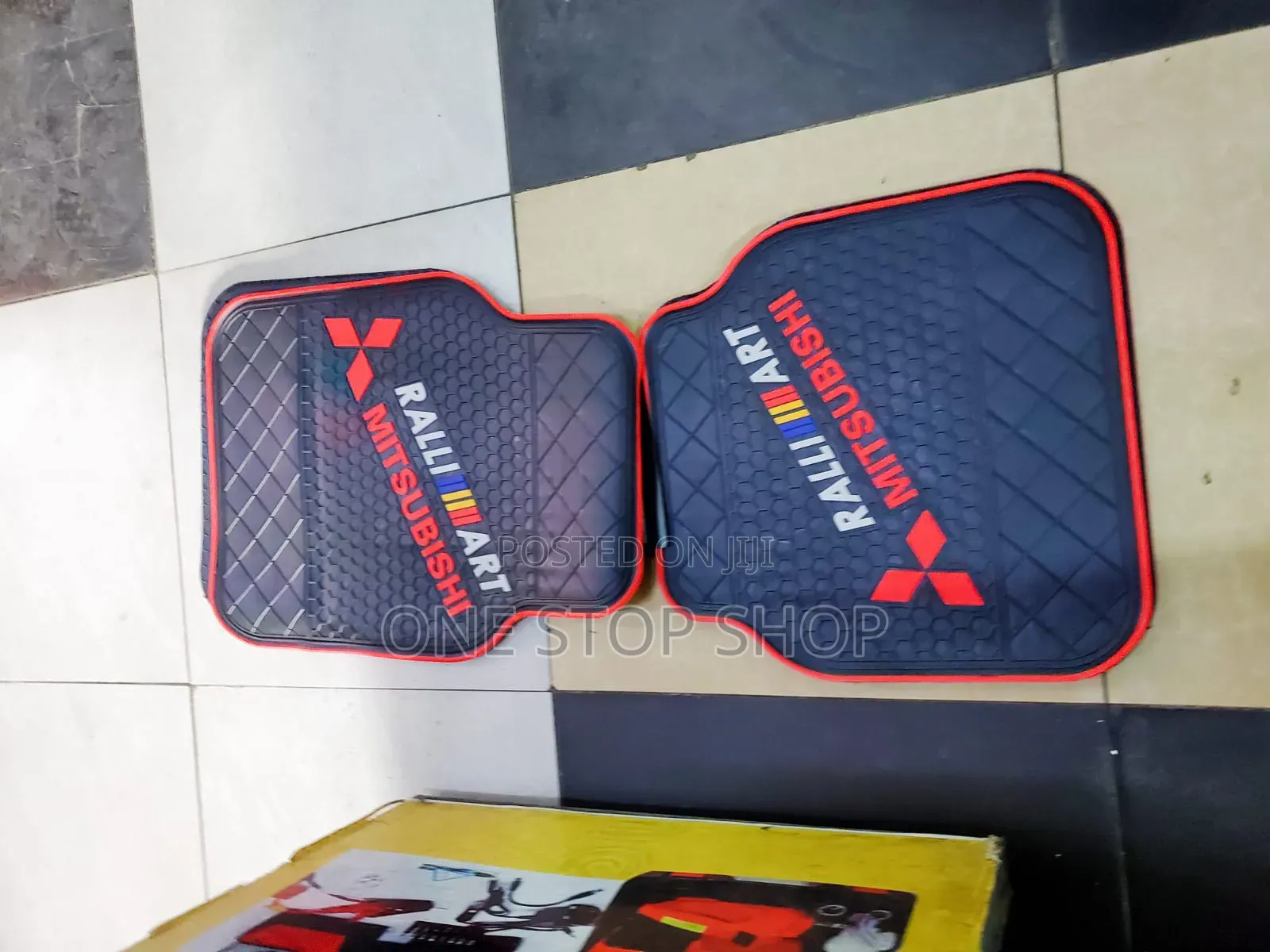 2pc Mitubishi Branded Mat With 1pc Rear Continuous Mat