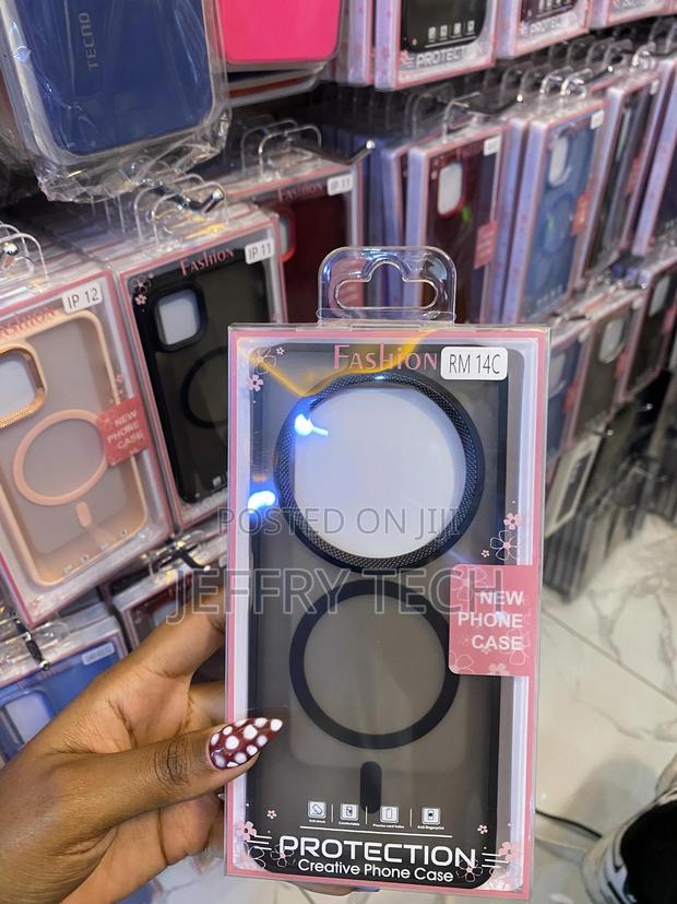 Xtcase Xiaomi Redmi 14c Magnetic Transluscent Matte Case - main view