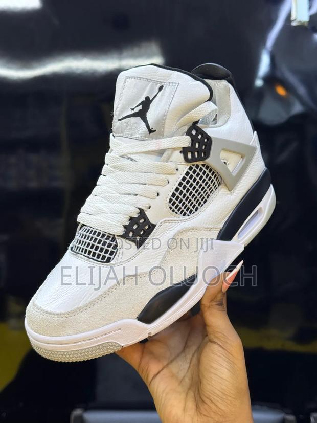 Air Jordan 4 Retro
“*Millitary Black “ - thumbnail 2