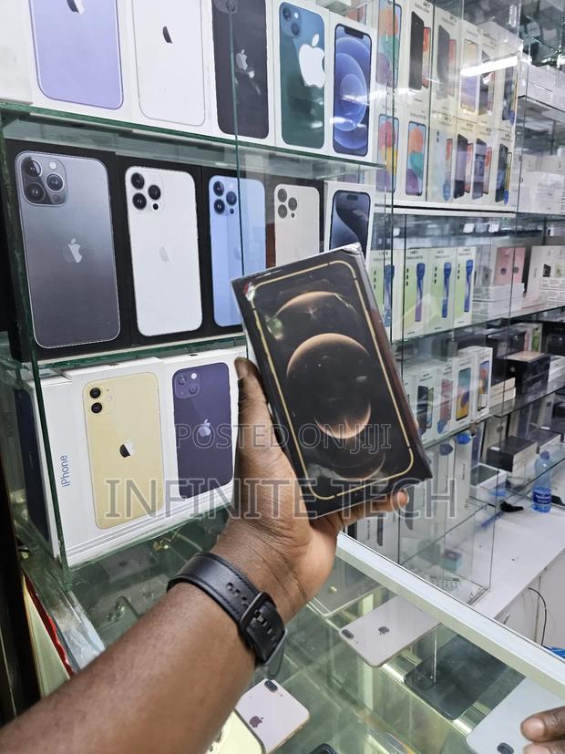 New Apple iPhone 12 Pro 128 GB Black - thumbnail 2