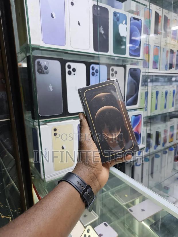 New Apple iPhone 12 Pro 128 GB Black - thumbnail 3