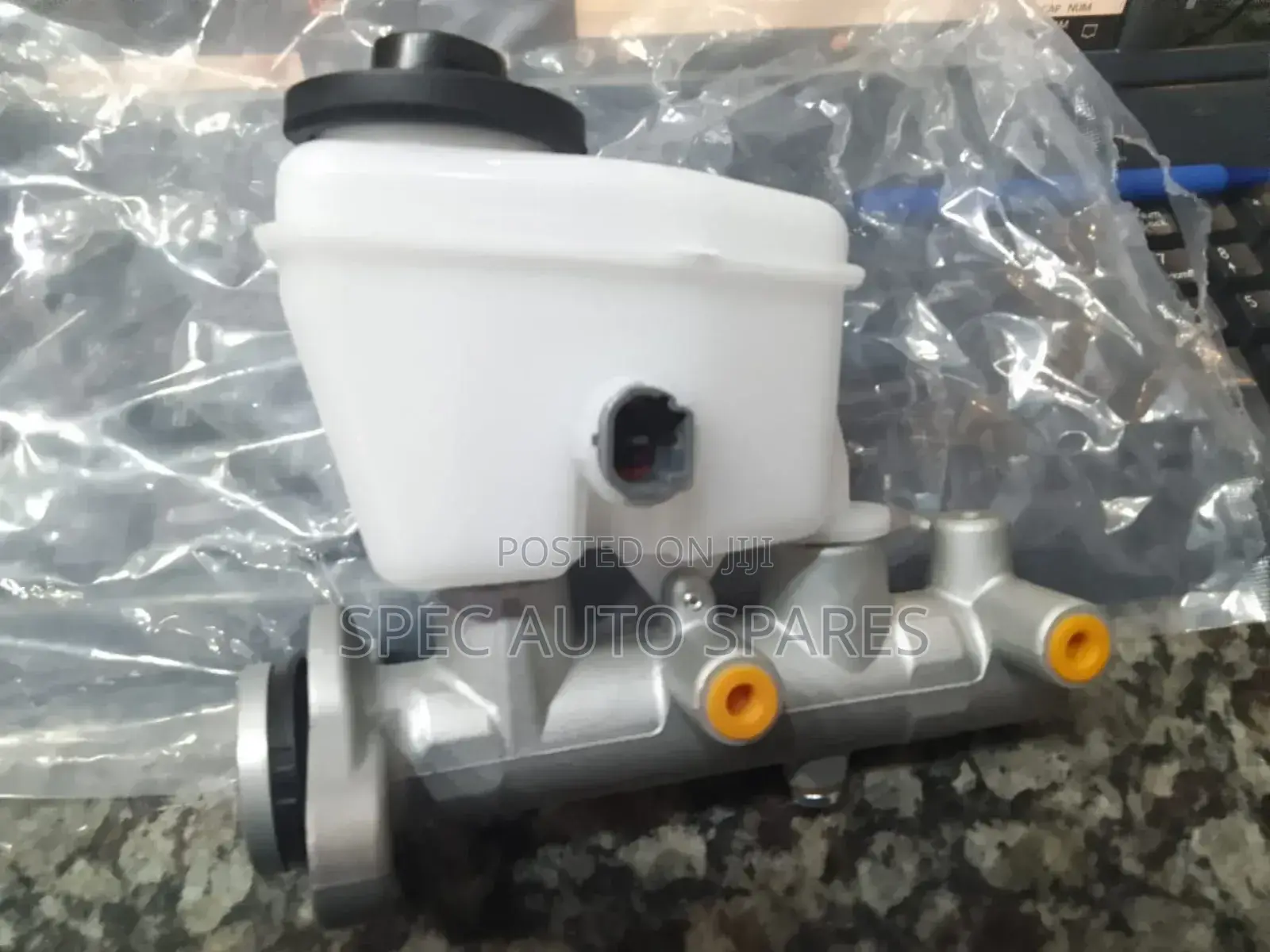 Brake Master Cylinder Toyota Hilux 4 *4
