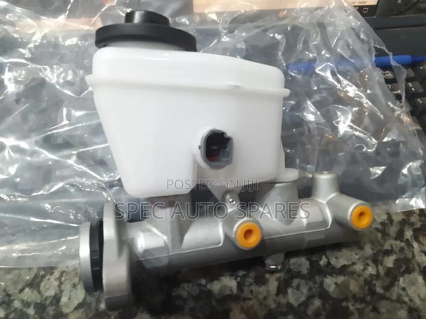 Brake Master Cylinder Toyota Hilux 4 *4 - thumbnail 2