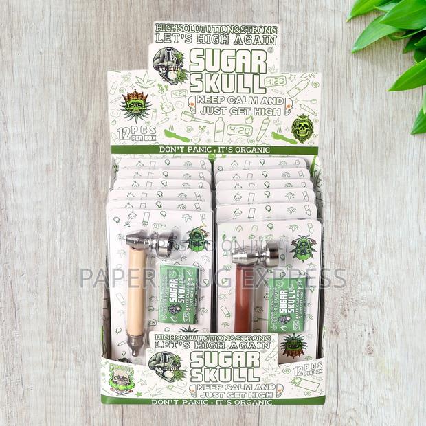 Cream Sugar Skull Hand Pipe – Metallic Finish for Bold Style - main view