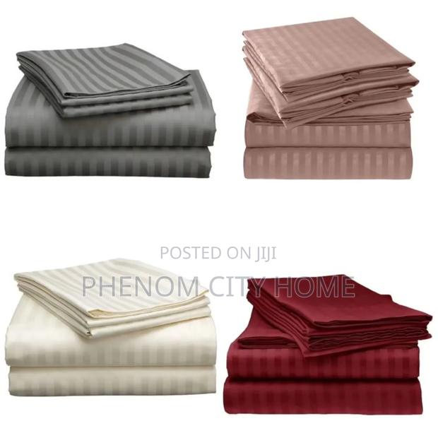 Luxurious Soft Hotel/Home Large Bedsheet Set