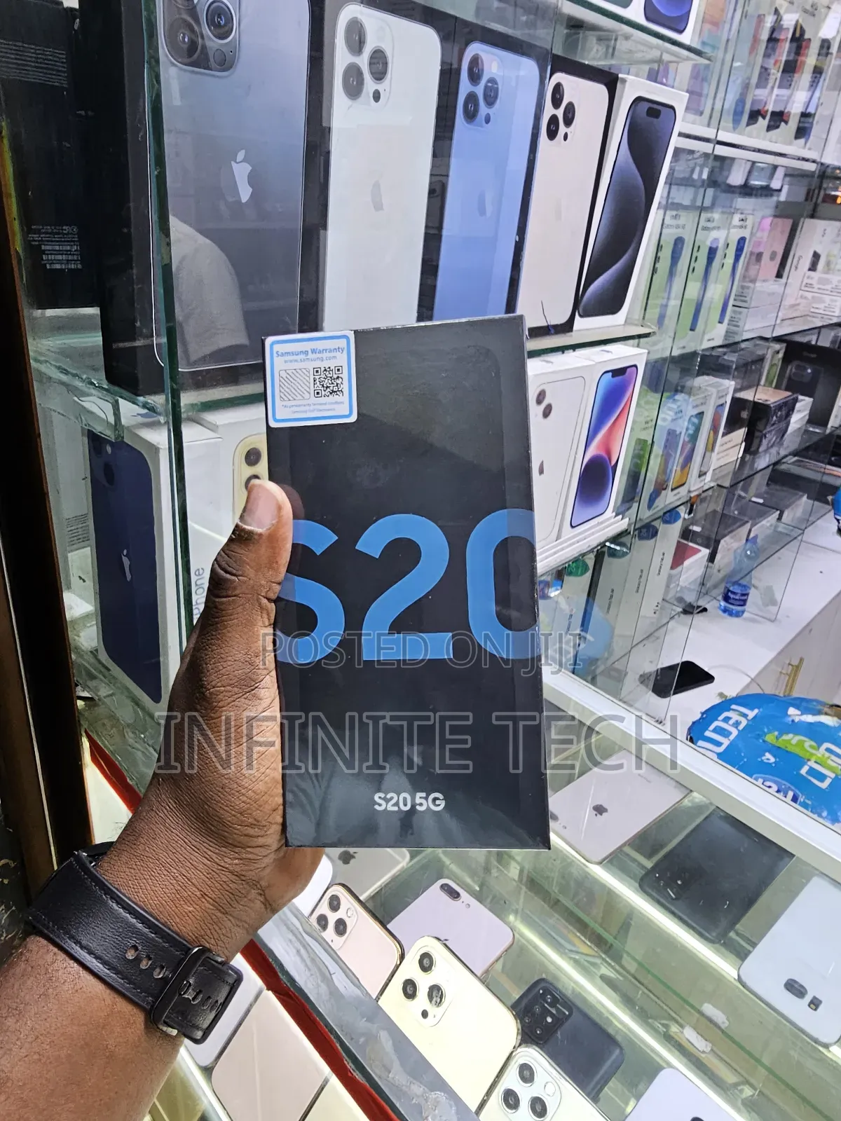 New Samsung Galaxy S20 128 GB Black