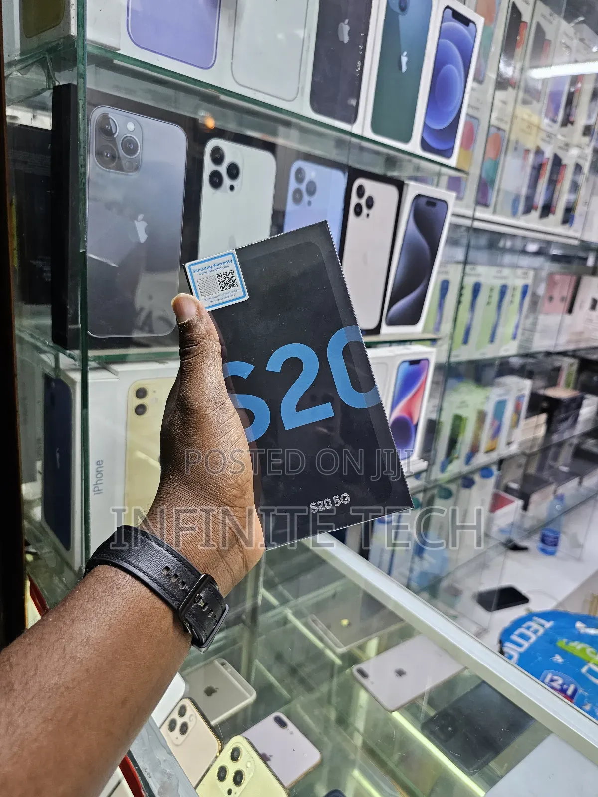 New Samsung Galaxy S20 128 GB Black
