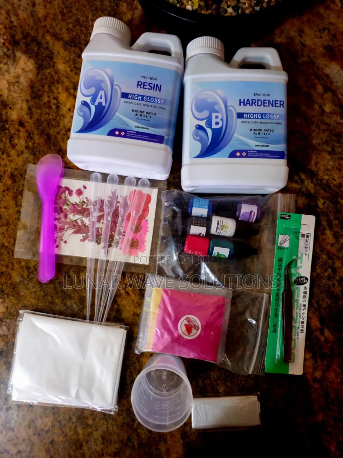 Beginner Friendly Epoxy Kit With Necessary Accessories