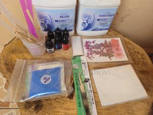 Crystal Clear Epoxy Kit 1:1 Ratio for Craft - thumbnail 2