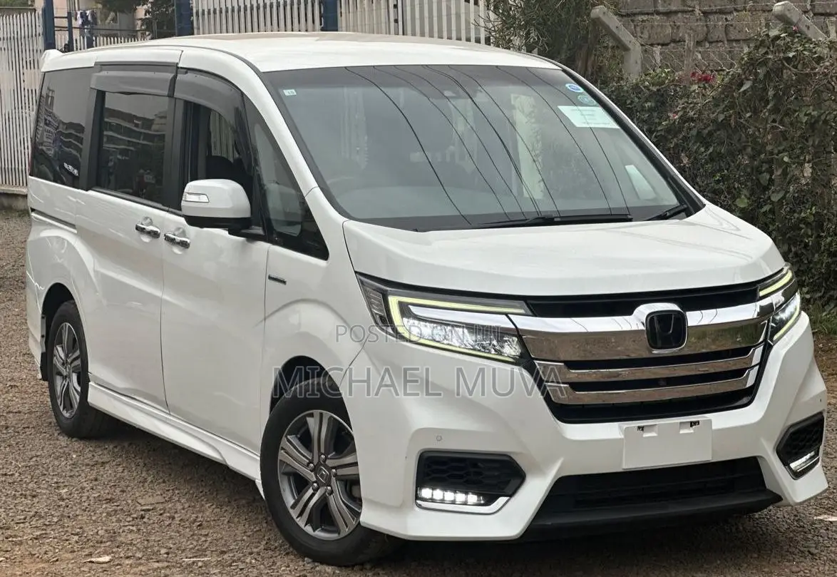 Honda Stepwgn 2018 Pearl