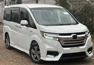 Honda Stepwgn 2018 Pearl