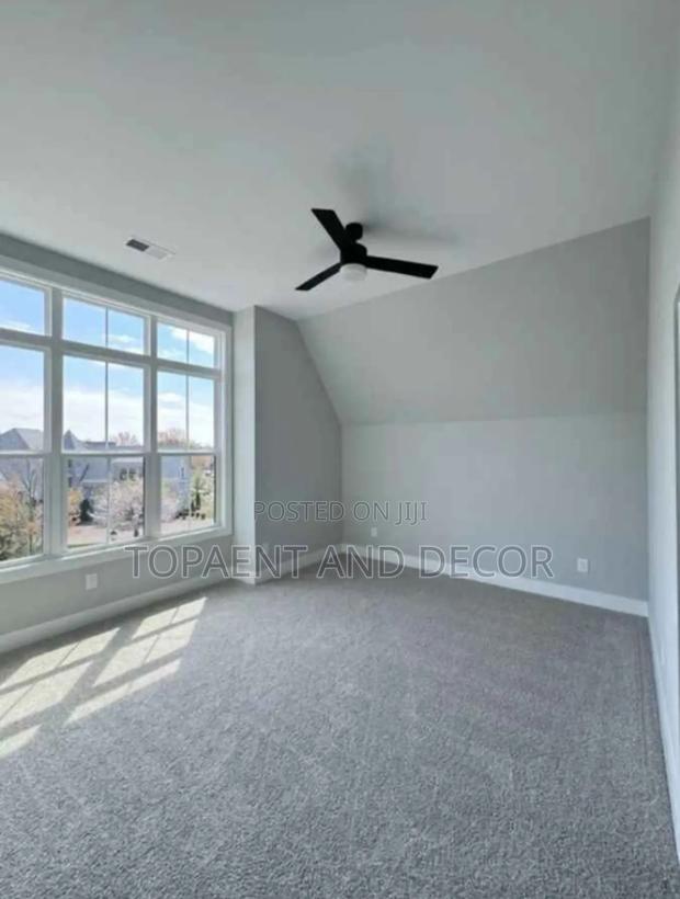 Modern Grey Floor Covering for Living Room - main view