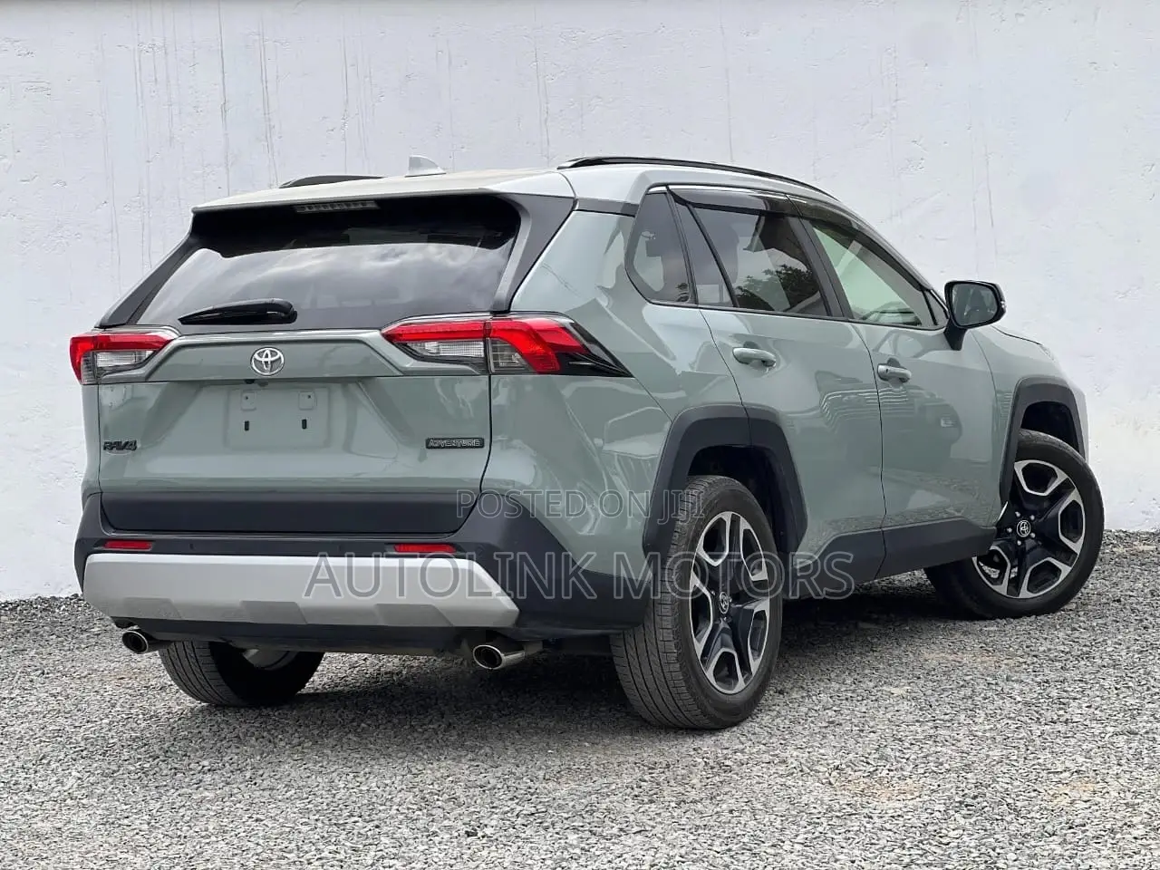 Toyota RAV4 Adventure 2019 Green