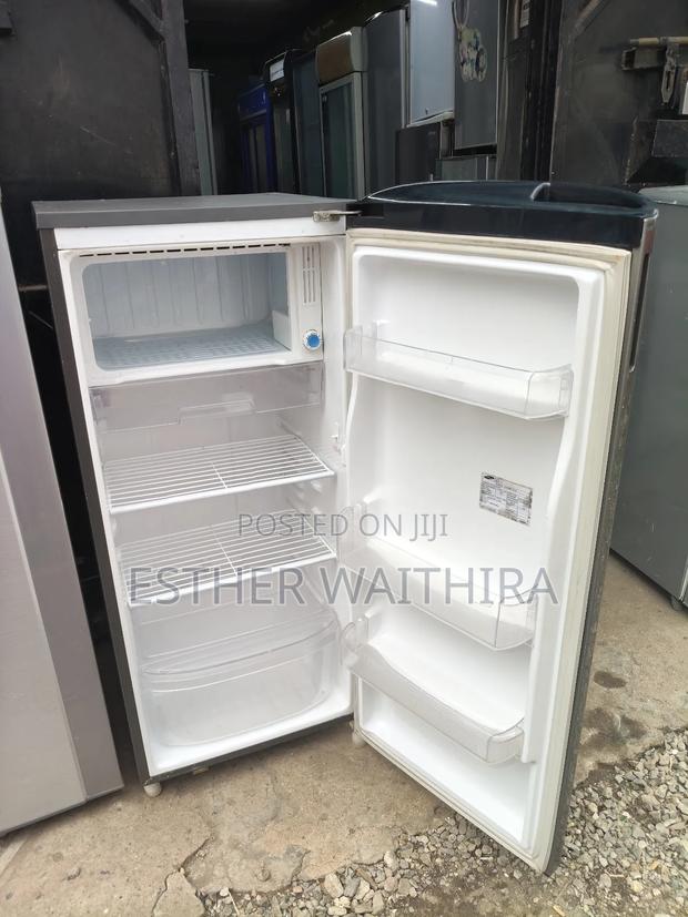 Silver Sumsung Single Doors Fridge - thumbnail 2