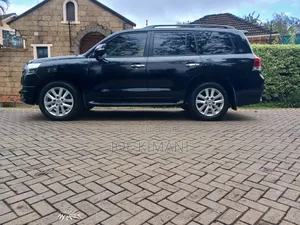 Toyota Land Cruiser 2010 Black