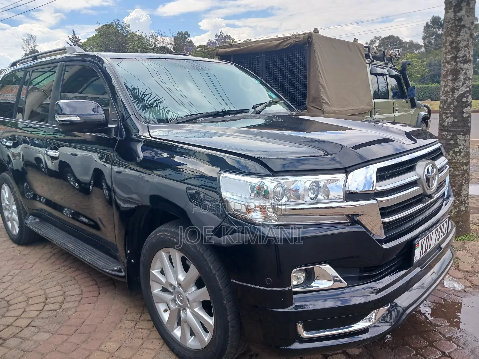 Toyota Land Cruiser 2010 Black
