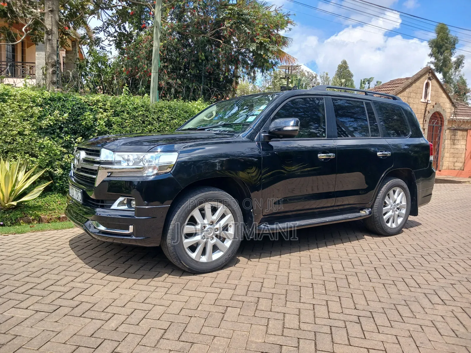 Toyota Land Cruiser 2010 Black