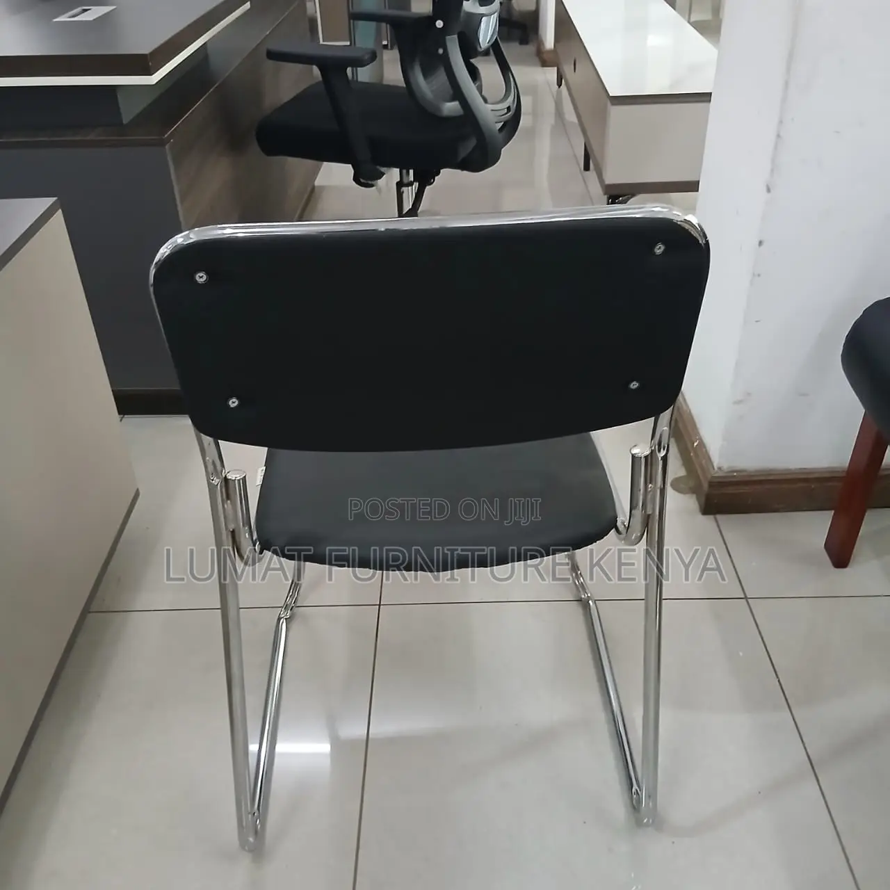 Leather Modern Visitors Chrome Chair