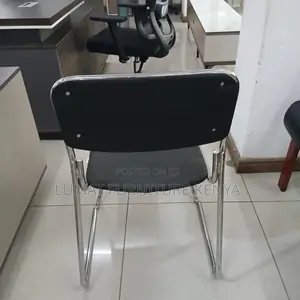 Leather Modern Visitors Chrome Chair
