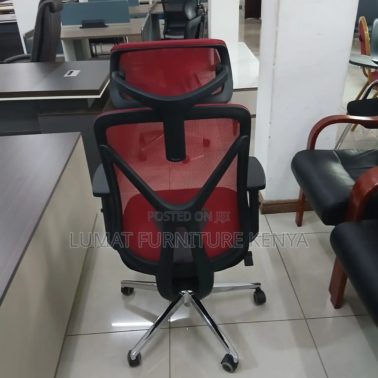 Red Back High Back Ergonomic Seat