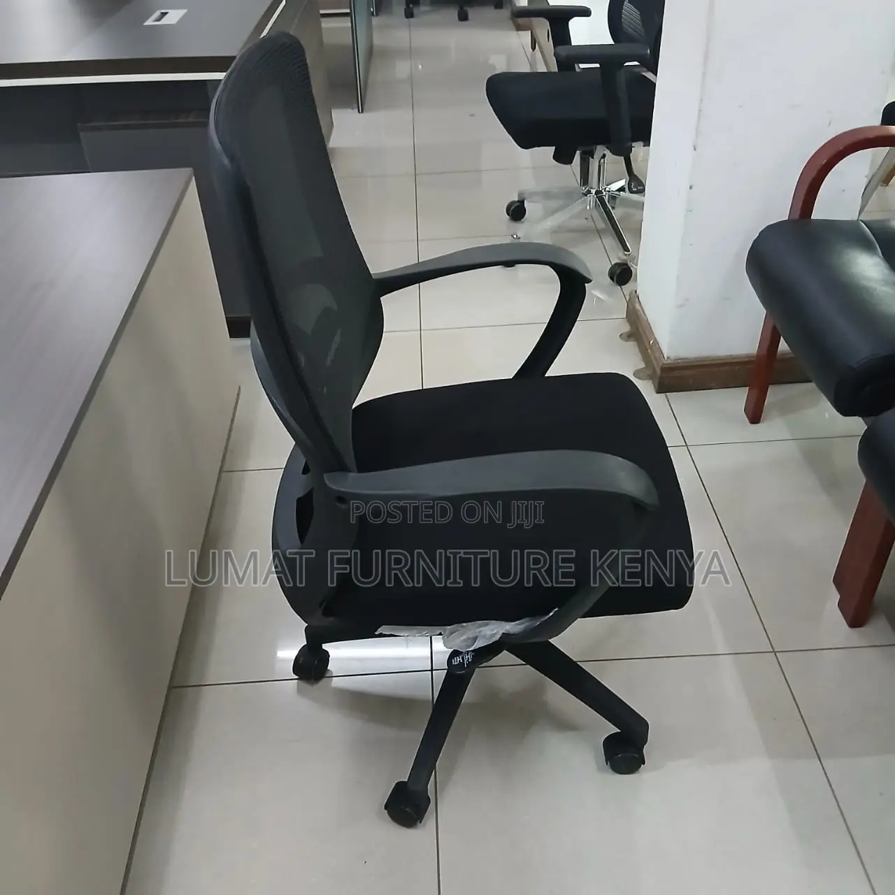 Modern Mesh Ergonomic Office Seat