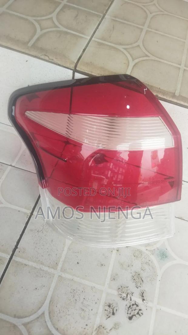 Toyota Fielder 165 Tailight Lens - thumbnail 3