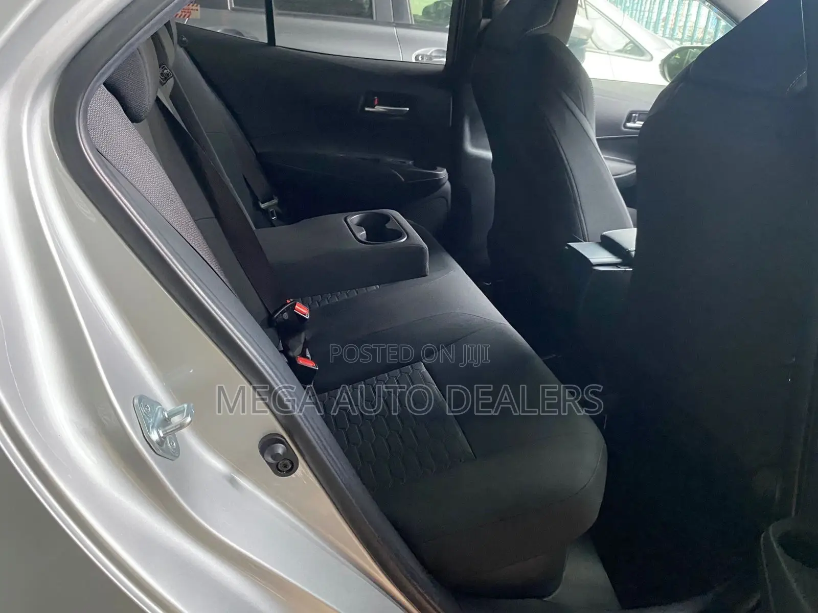 Toyota Corolla 2018 Silver