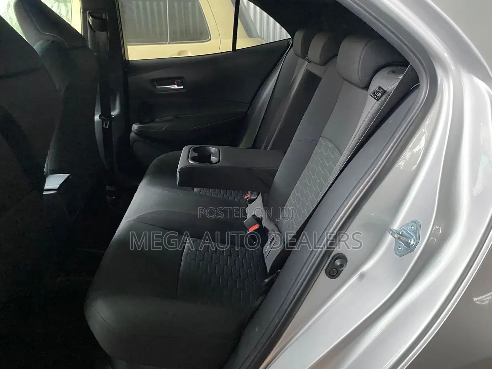 Toyota Corolla 2018 Silver