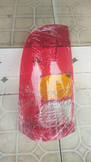 Toyota Hillux Vigo 2005-2011 Tailens