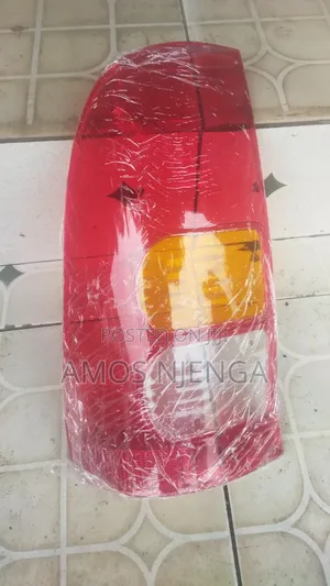 Toyota Hillux Vigo 2005-2011 Tailens