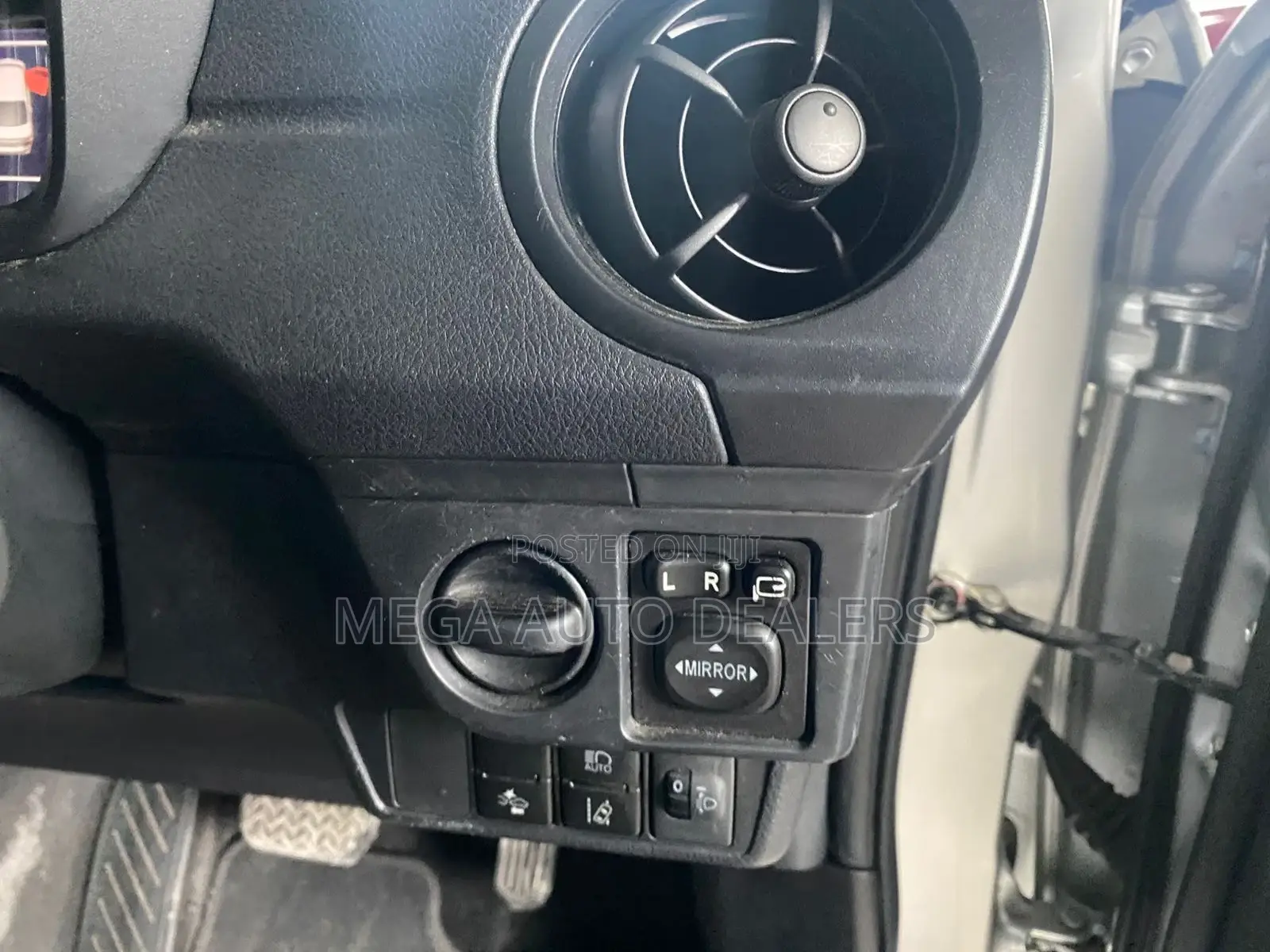 Toyota Axio 2018 Silver