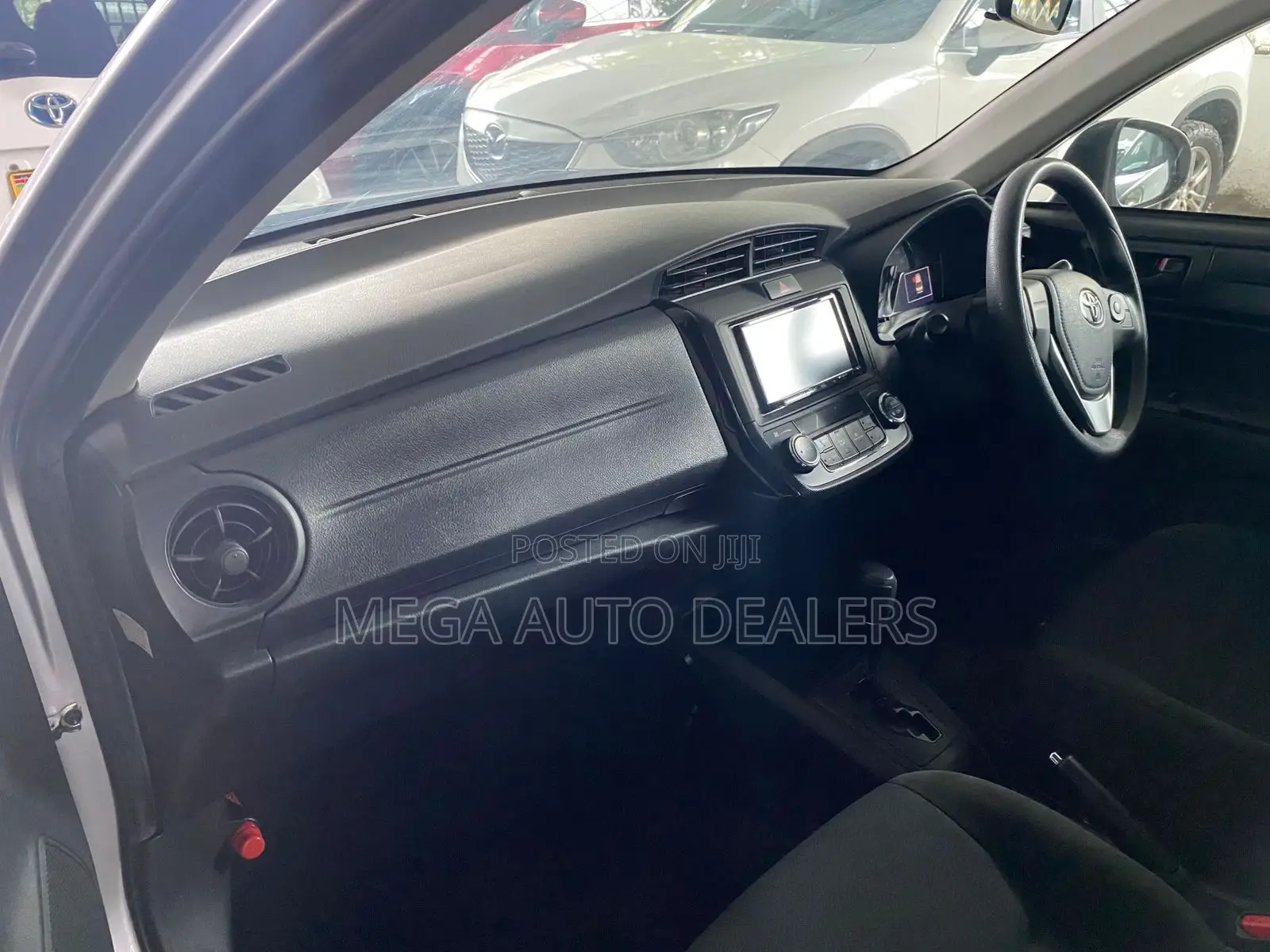Toyota Axio 2018 Silver