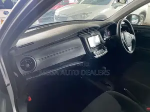 Toyota Axio 2018 Silver