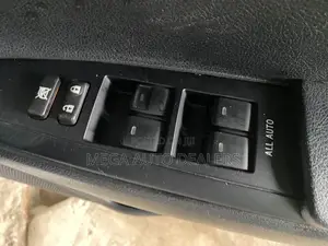 Toyota Axio 2018 Silver