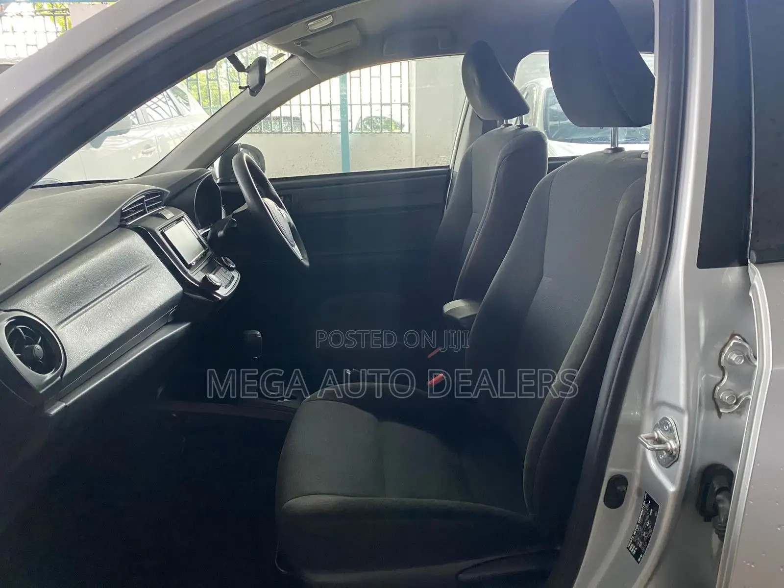 Toyota Axio 2018 Silver
