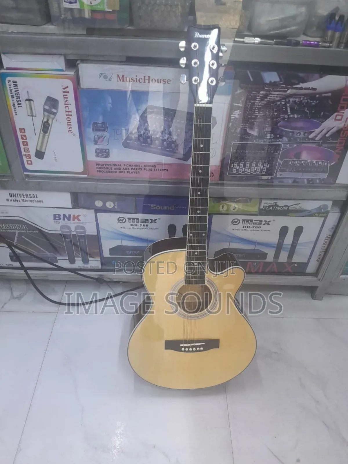 Acoustic Guitar, Warm, Full Tone