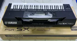 Yamaha PSR-Sx720: 450 Styles 61-Keyboard