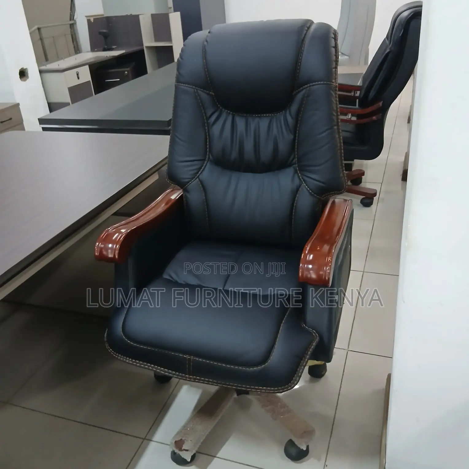 Black Leather Ceo Recliner Office Seat